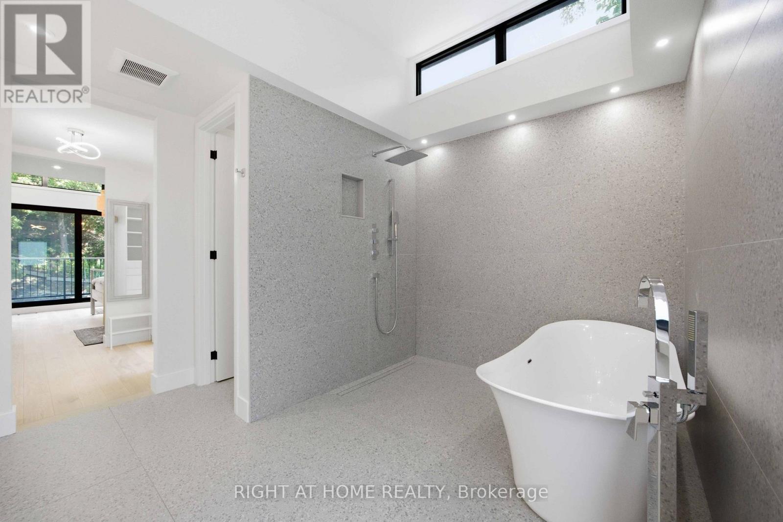 41 Bonnyview Drive, Toronto, Ontario  M8Y 3G7 - Photo 32 - W13600558