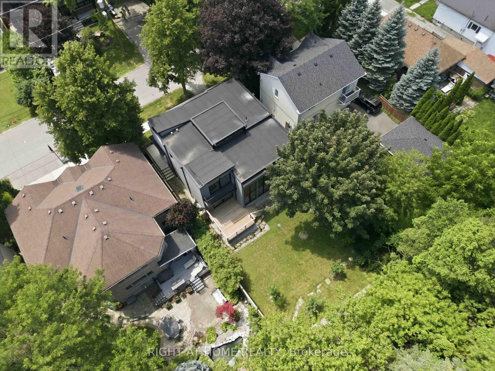 41 Bonnyview Drive, Toronto, Ontario  M8Y 3G7 - Photo 49 - W13600558