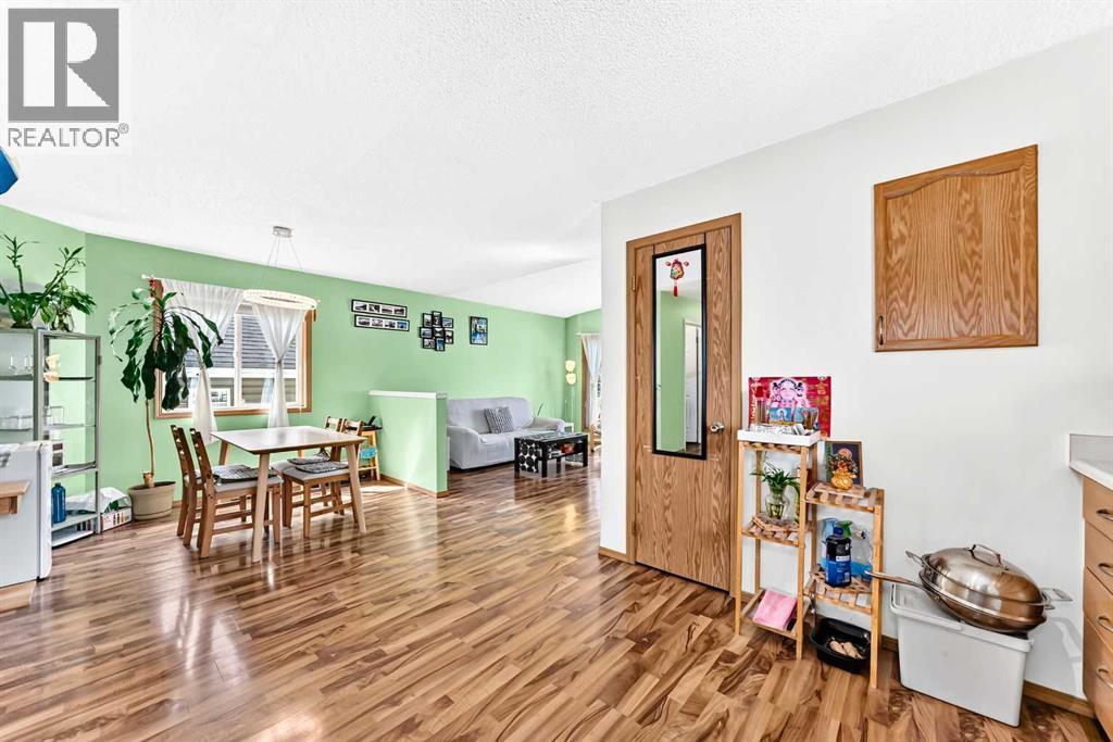 96 Covington Court NE, Calgary, Alberta  T3K 4L9 - Photo 9 - A2329434