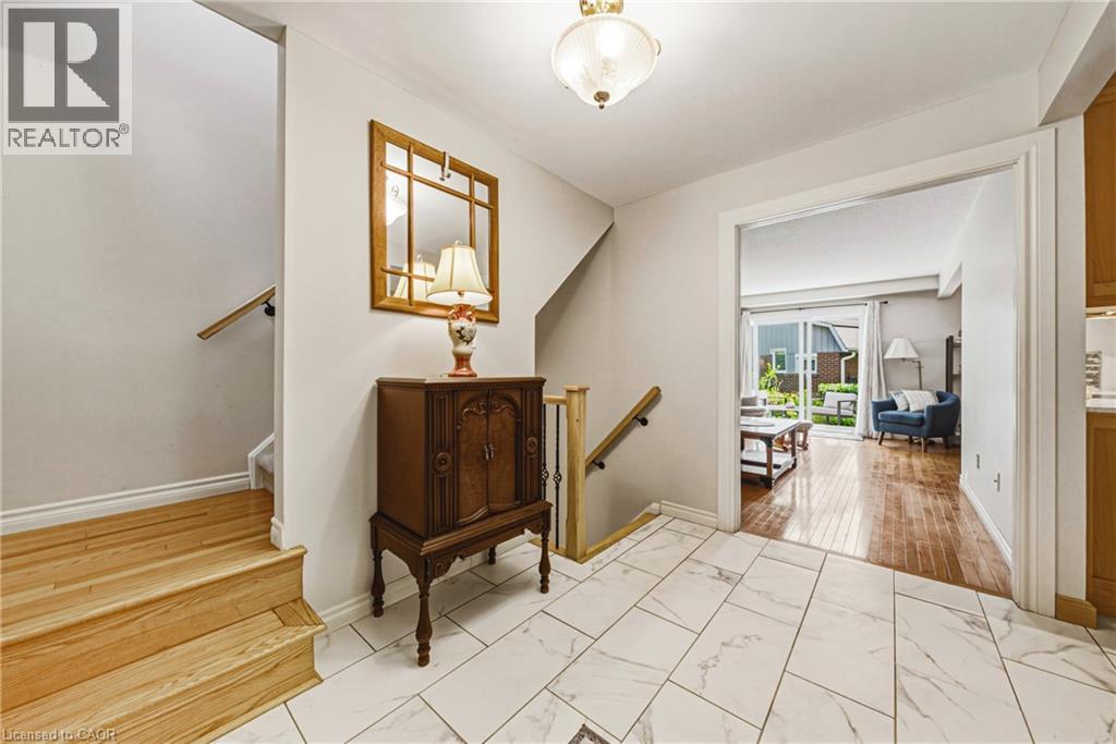 467 Woodview Road Unit# 5, Burlington, Ontario  L7N 2Z9 - Photo 6 - 40850522
