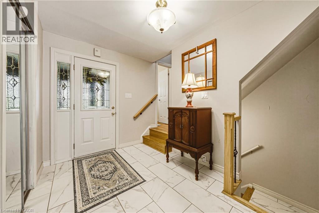467 Woodview Road Unit# 5, Burlington, Ontario  L7N 2Z9 - Photo 5 - 40850522