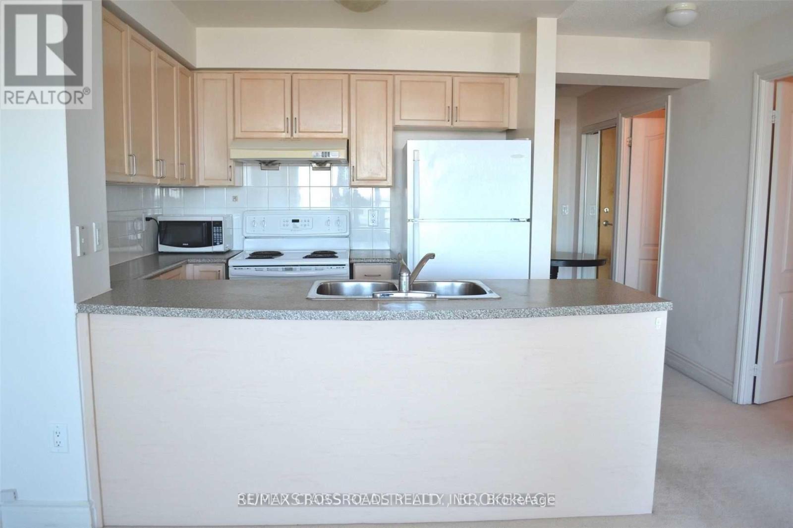 2505 - 60 Brian Harrison Way, Toronto, Ontario  M1P 5J5 - Photo 7 - E13600602