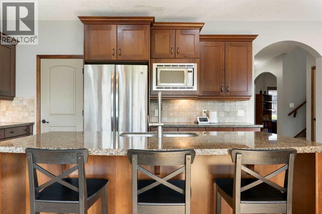 183 Sunset Close, Cochrane, Alberta  T4C 0B2 - Photo 11 - A2328673