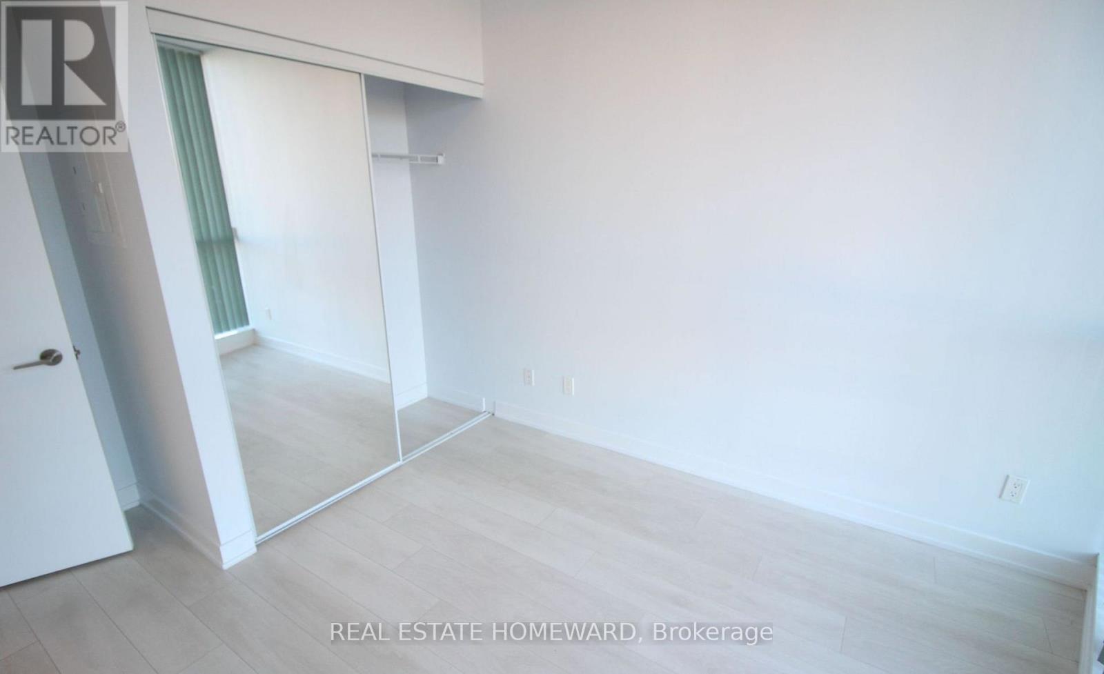 732 - 50 Bruyeres Mews, Toronto, Ontario  M5V 0A7 - Photo 6 - C13600636