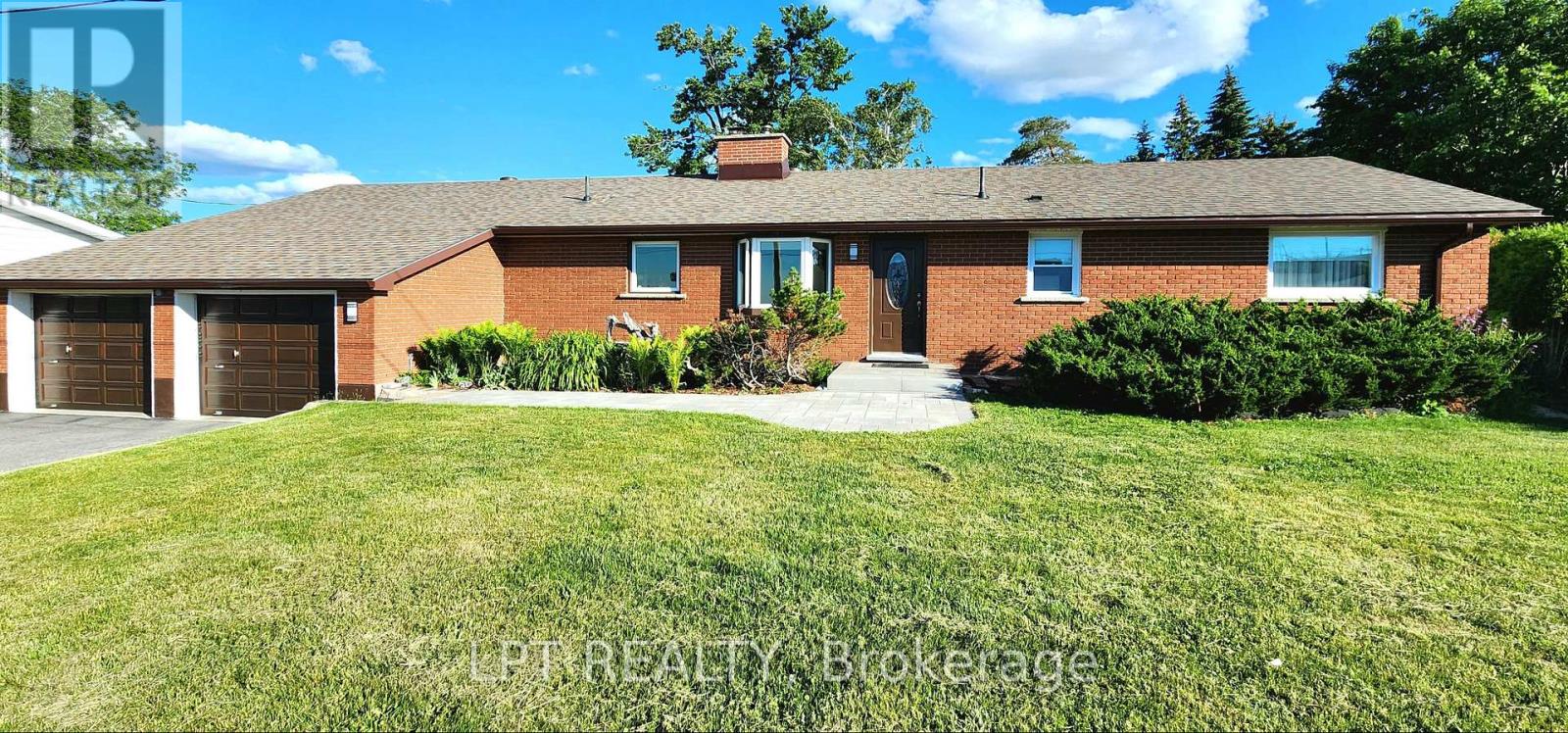 585 MAPLEVIEW DRIVE E, Barrie, Ontario