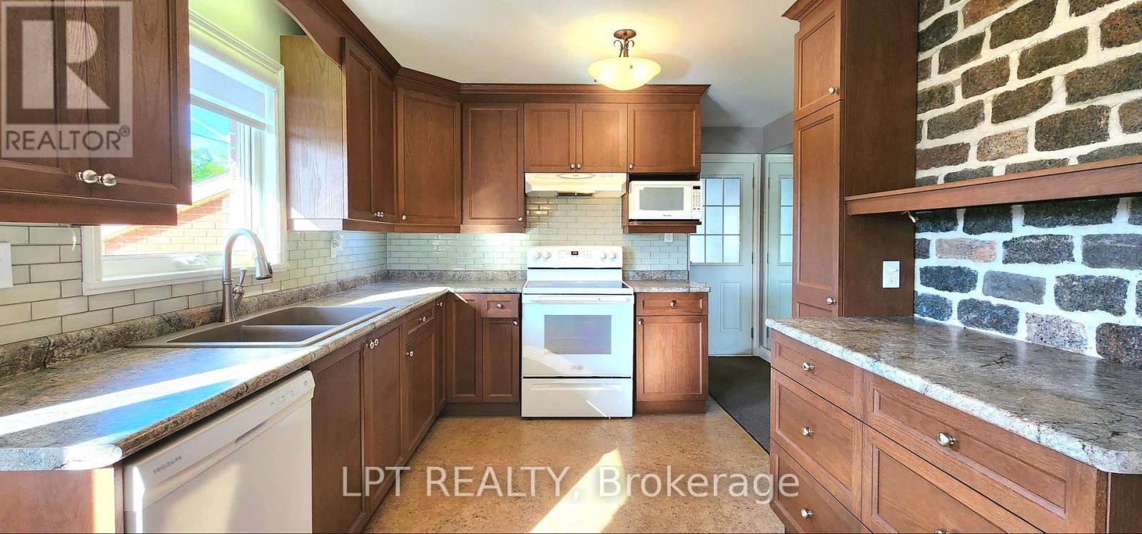 585 Mapleview Drive E, Barrie, Ontario  L9J 0C3 - Photo 14 - S13600650
