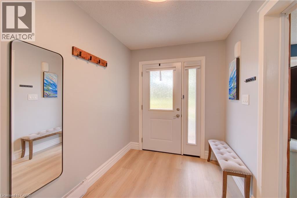 250 Dinison Crescent, Kitchener, Ontario  N2E 3G8 - Photo 4 - 40847267