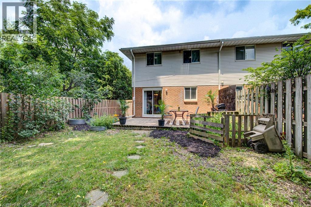 250 Dinison Crescent, Kitchener, Ontario  N2E 3G8 - Photo 37 - 40847267