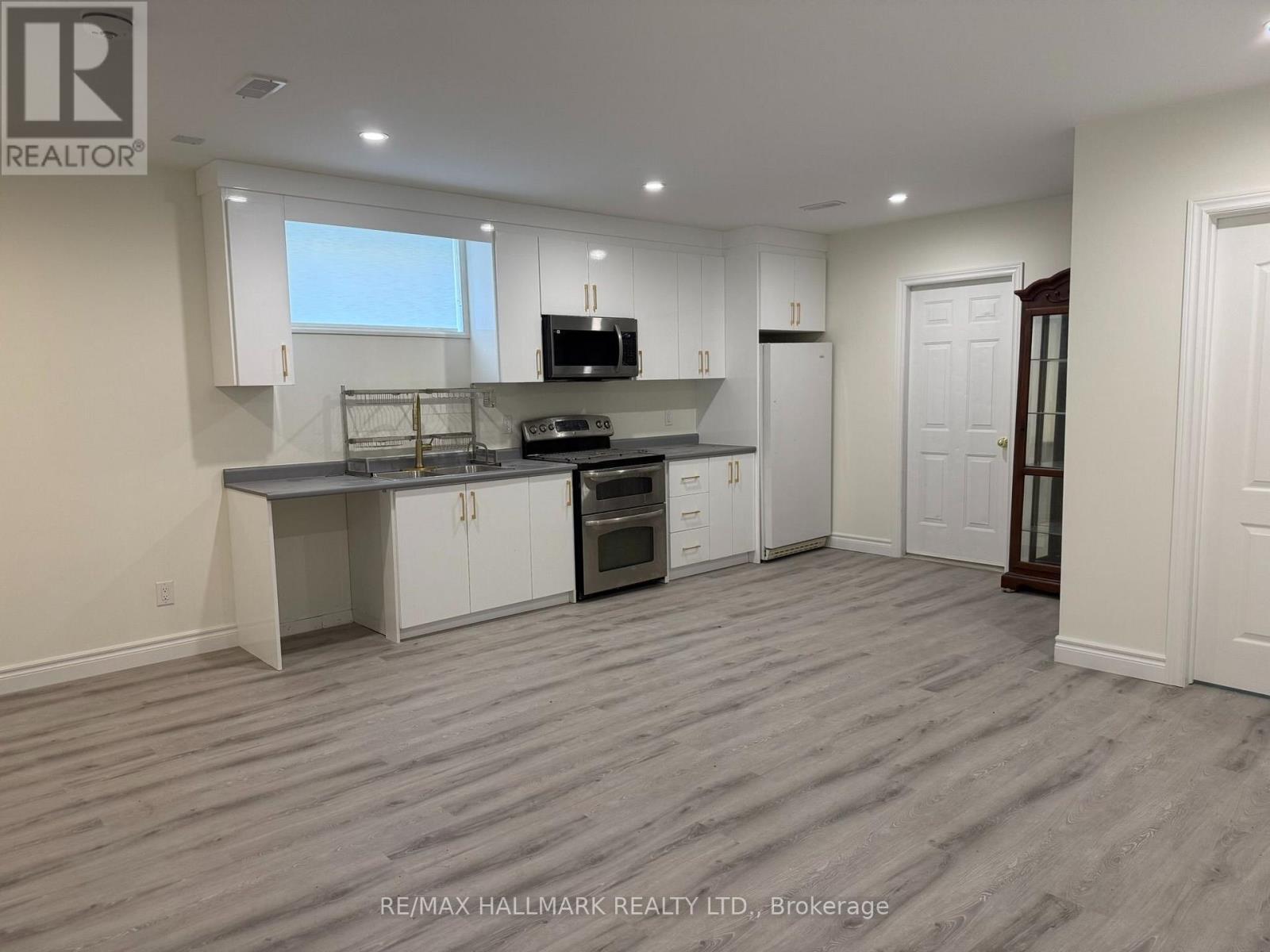 43 Oak Avenue, Richmond Hill, Ontario  L4C 6R5 - Photo 7 - N13600684