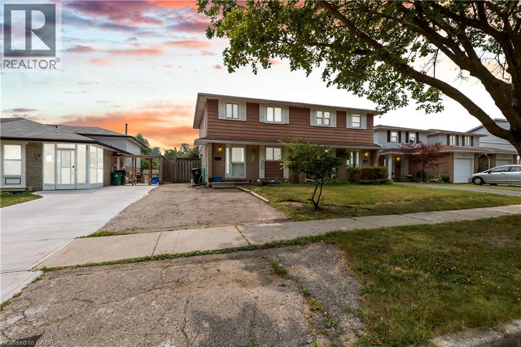 51 SHADELAND Crescent, Kitchener, Ontario