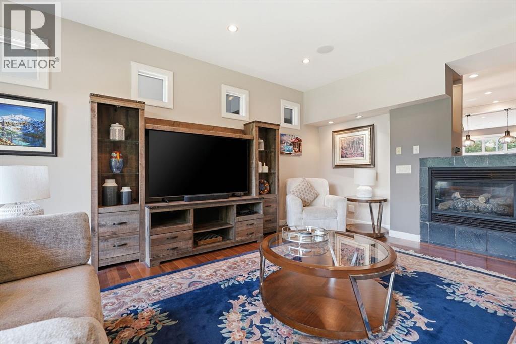2409 Westmount Road NW, Calgary, Alberta  T2N 3N9 - Photo 2 - A2320112