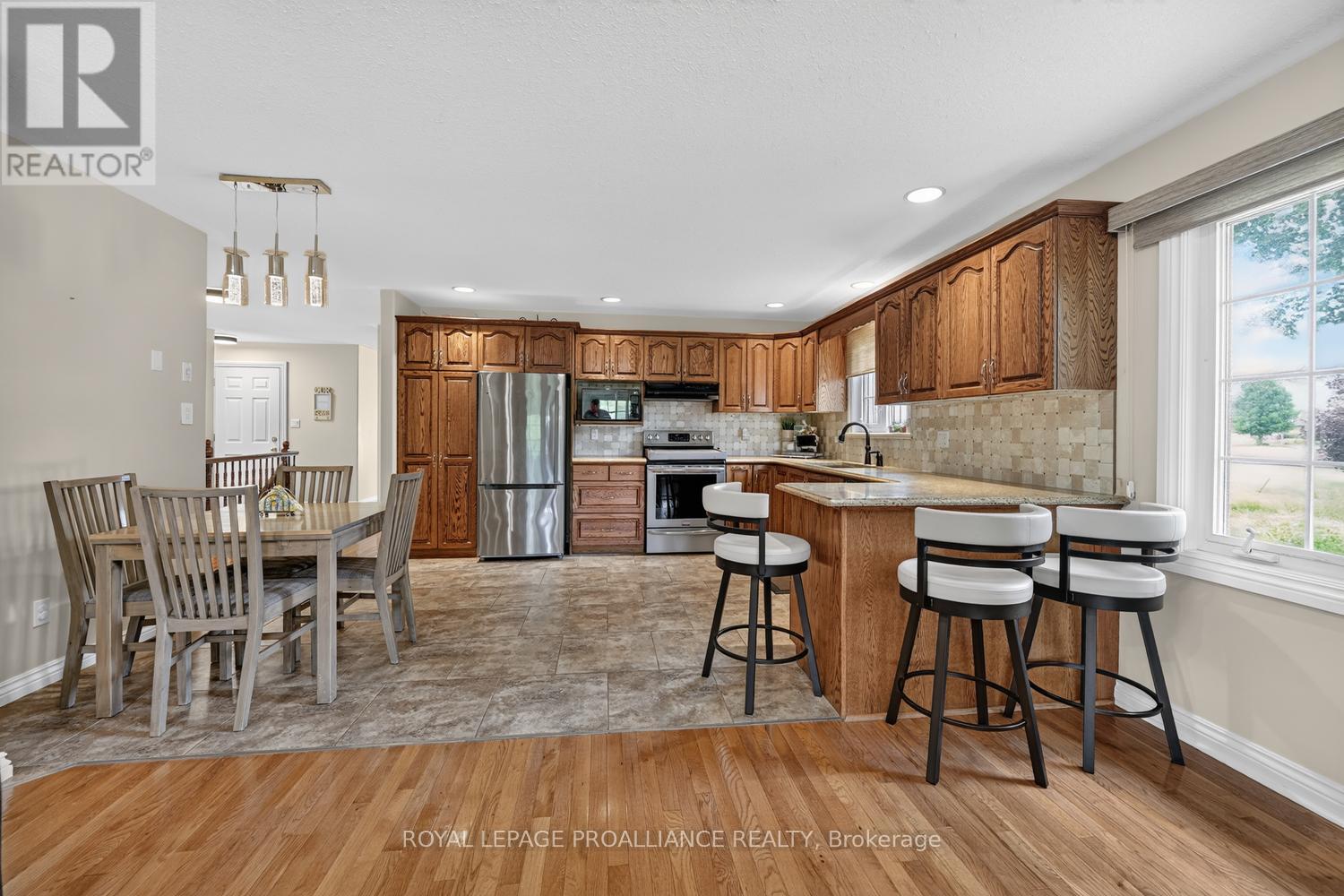 1099 Bridlewood Drive, Brockville, Ontario  K6V 7G2 - Photo 10 - X13600746