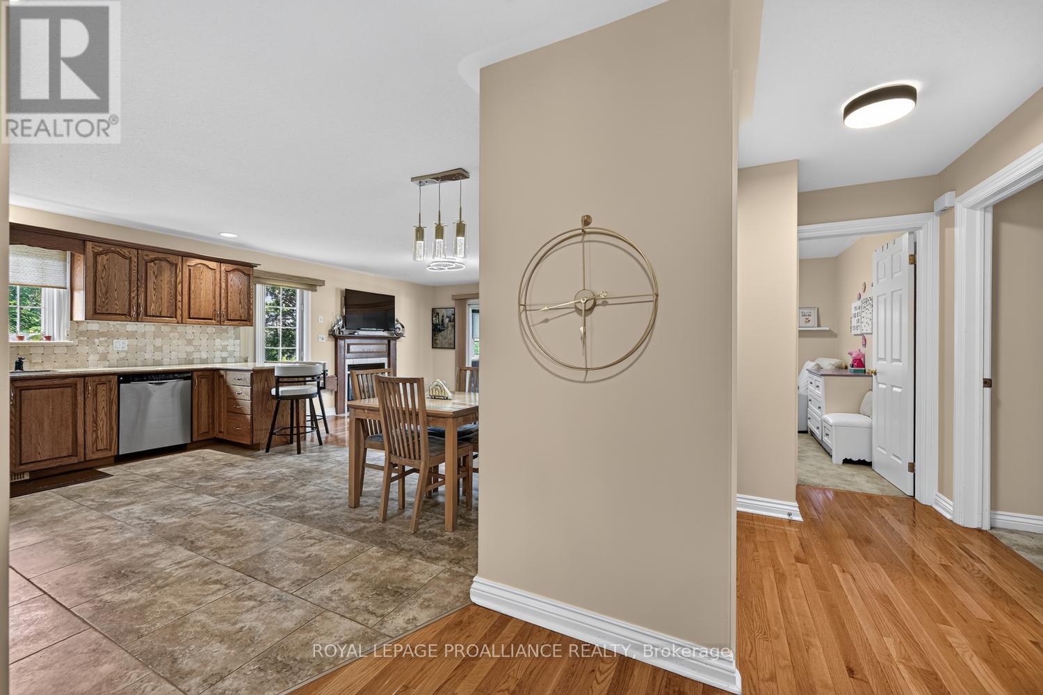 1099 Bridlewood Drive, Brockville, Ontario  K6V 7G2 - Photo 7 - X13600746