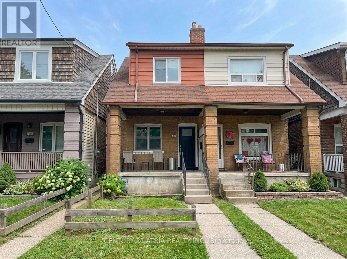 63 BASTEDO AVENUE, Toronto, Ontario