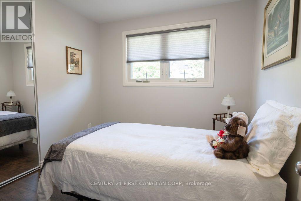 252 Rapley Street, Strathroy-Caradoc, Ontario  N7G 3E6 - Photo 12 - X13600782