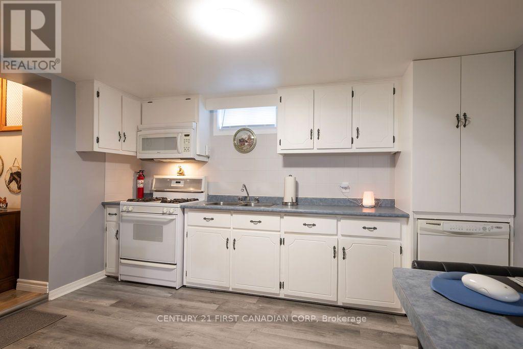 252 Rapley Street, Strathroy-Caradoc, Ontario  N7G 3E6 - Photo 18 - X13600782