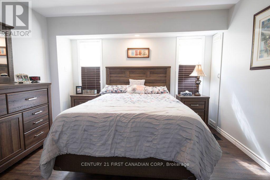 252 Rapley Street, Strathroy-Caradoc, Ontario  N7G 3E6 - Photo 8 - X13600782