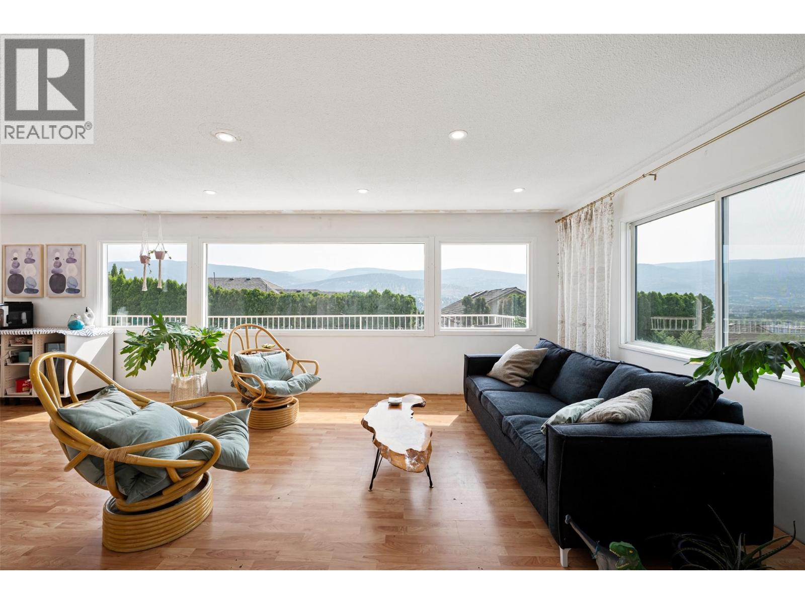 1617 Sparton Drive, Penticton, British Columbia  V2A 8Z5 - Photo 9 - 10395262