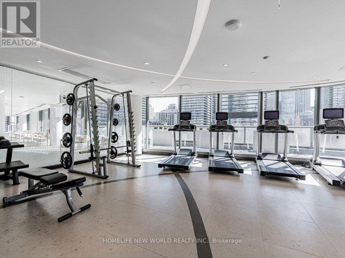 5010 - 11 Wellesley Street W, Toronto, Ontario  M4Y 1E8 - Photo 14 - C13600770