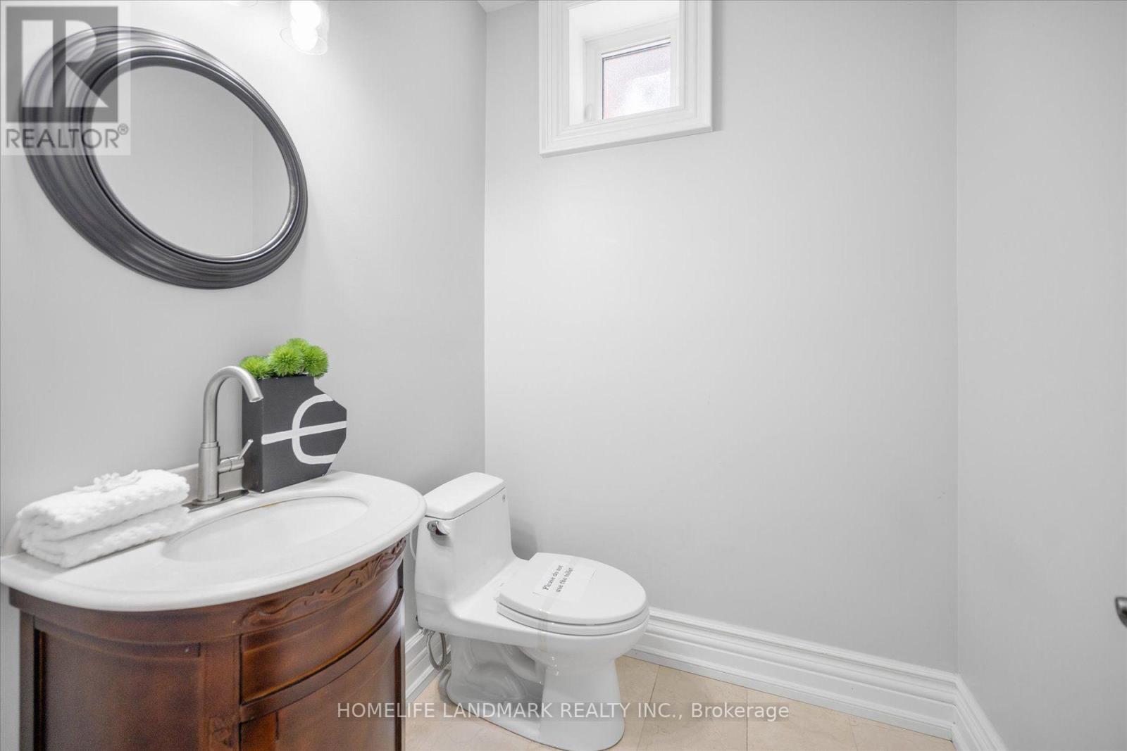 92 Caines Avenue, Toronto, Ontario  M2R 2L3 - Photo 40 - C13600792