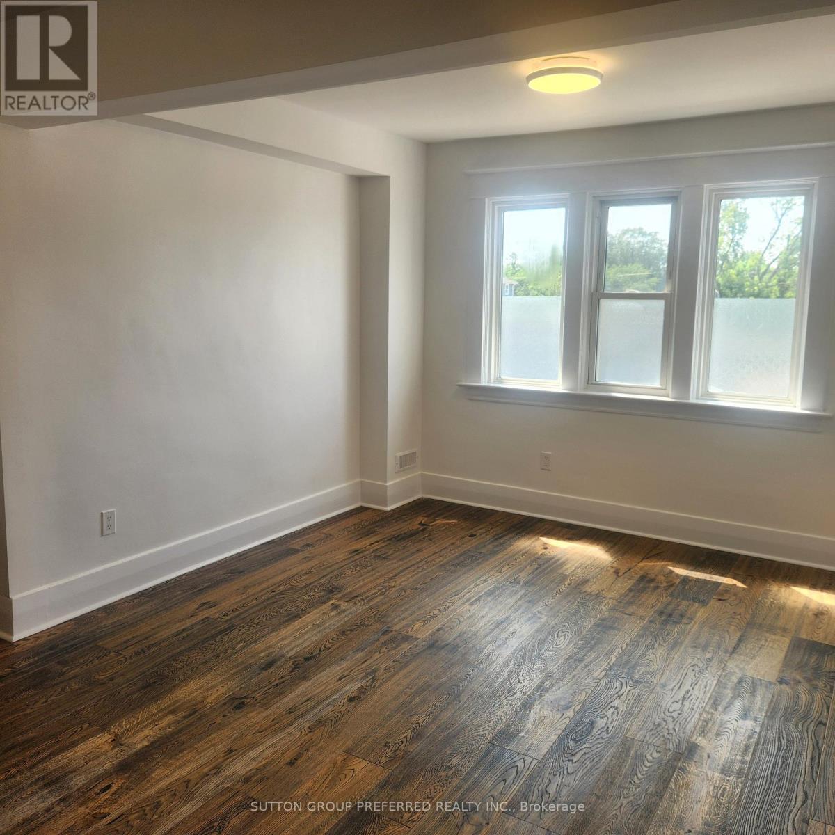Upper Unit - 312 Wharncliffe Road S, London South, Ontario  N6J 2L7 - Photo 2 - X13600836