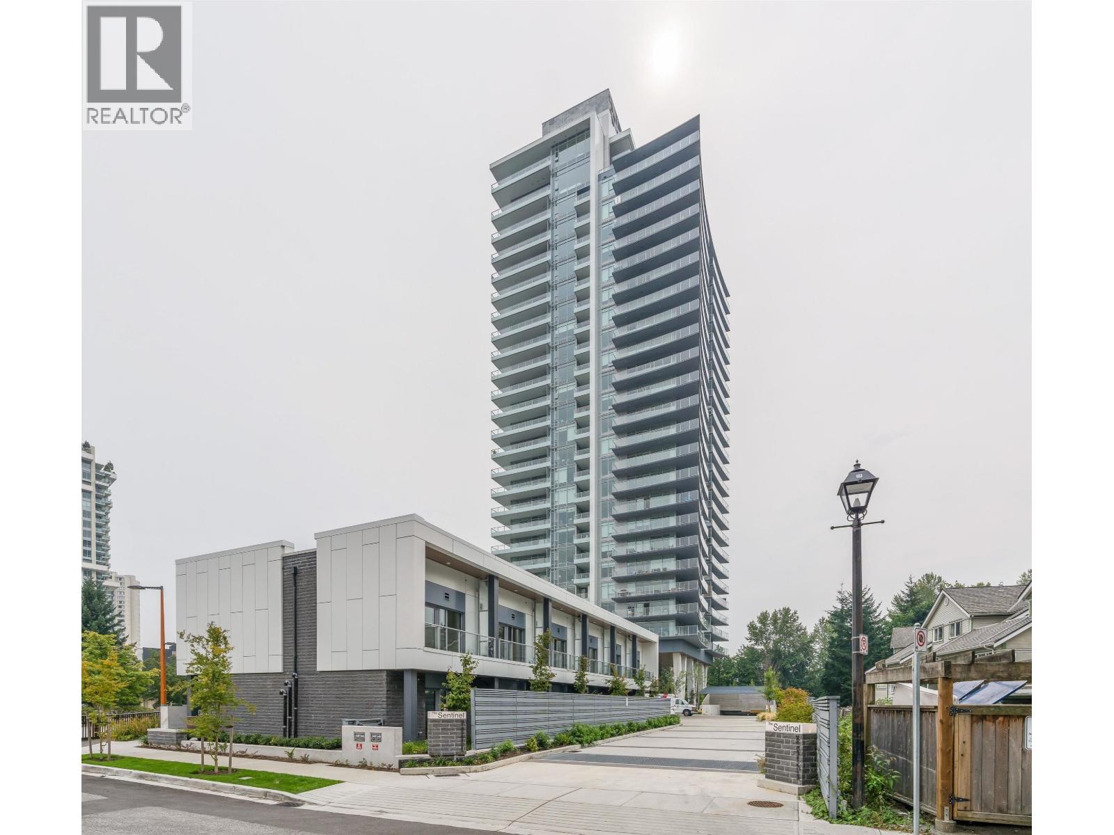 2203 200 Klahanie Court, West Vancouver, British Columbia V7P 0E4 - Photo 1 - R3149070