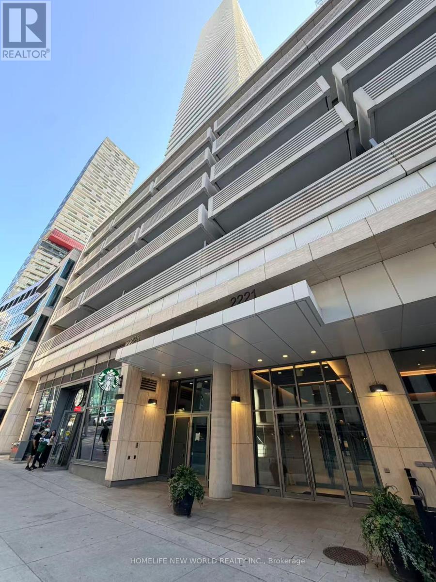 2403 - 2221 YONGE STREET, Toronto, Ontario