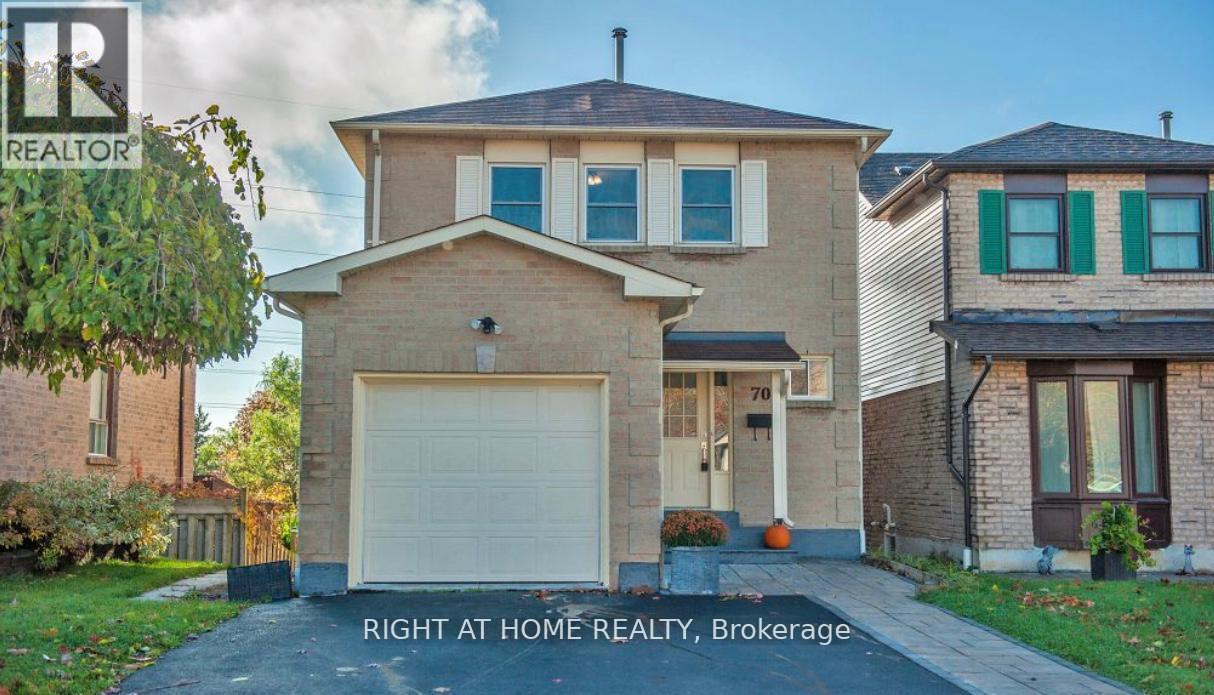 LOWER - 70 FAIRMEADOW PLACE, Whitby (Blue Grass Meadows)