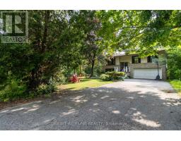 2 CEDARVIEW DRIVE, Toronto, Ontario