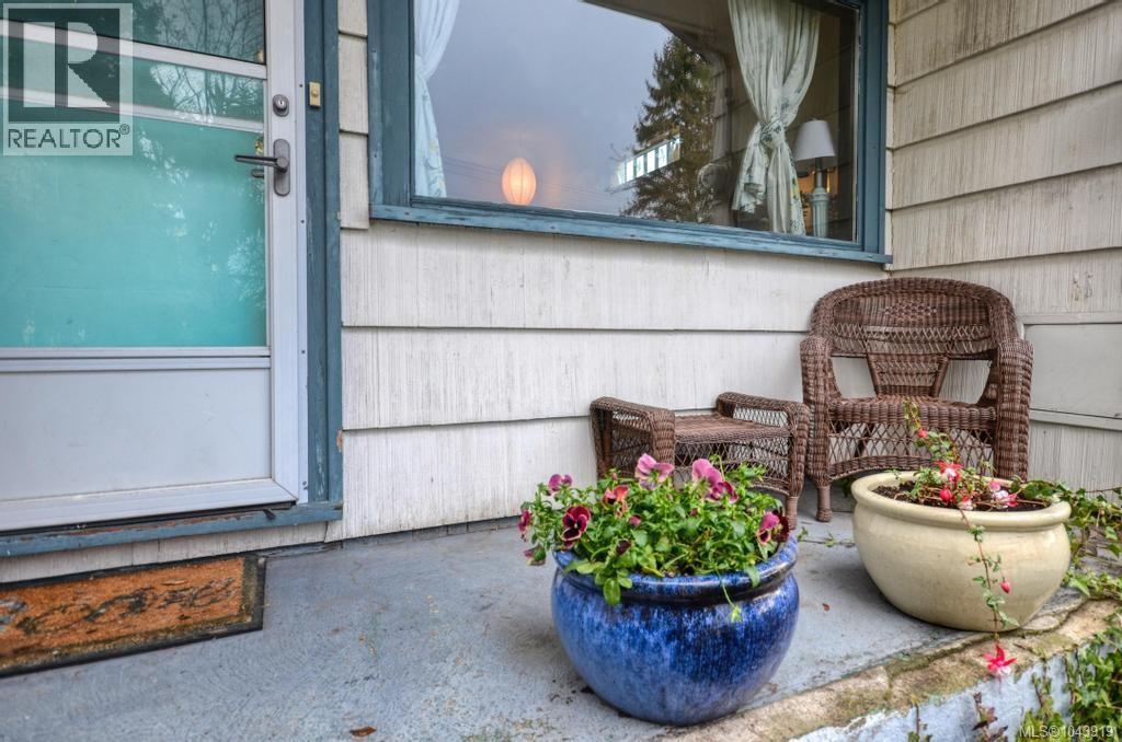 871 Fleming St, Esquimalt, British Columbia V9A 5V3 - Photo 25 - 1043919