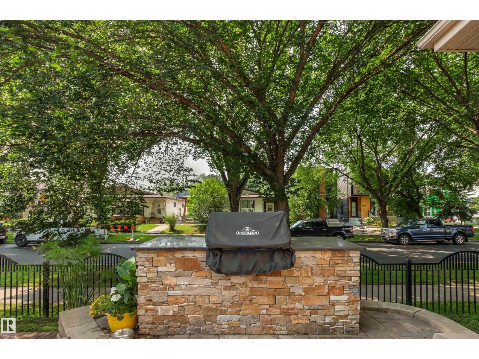 9135 100b Av NW, Edmonton, Alberta  T5H 4N6 - Photo 54 - E4500455