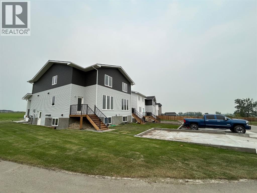 1903 Mccaskill Drive, Crossfield, Alberta  T0M 0S0 - Photo 2 - A2302711