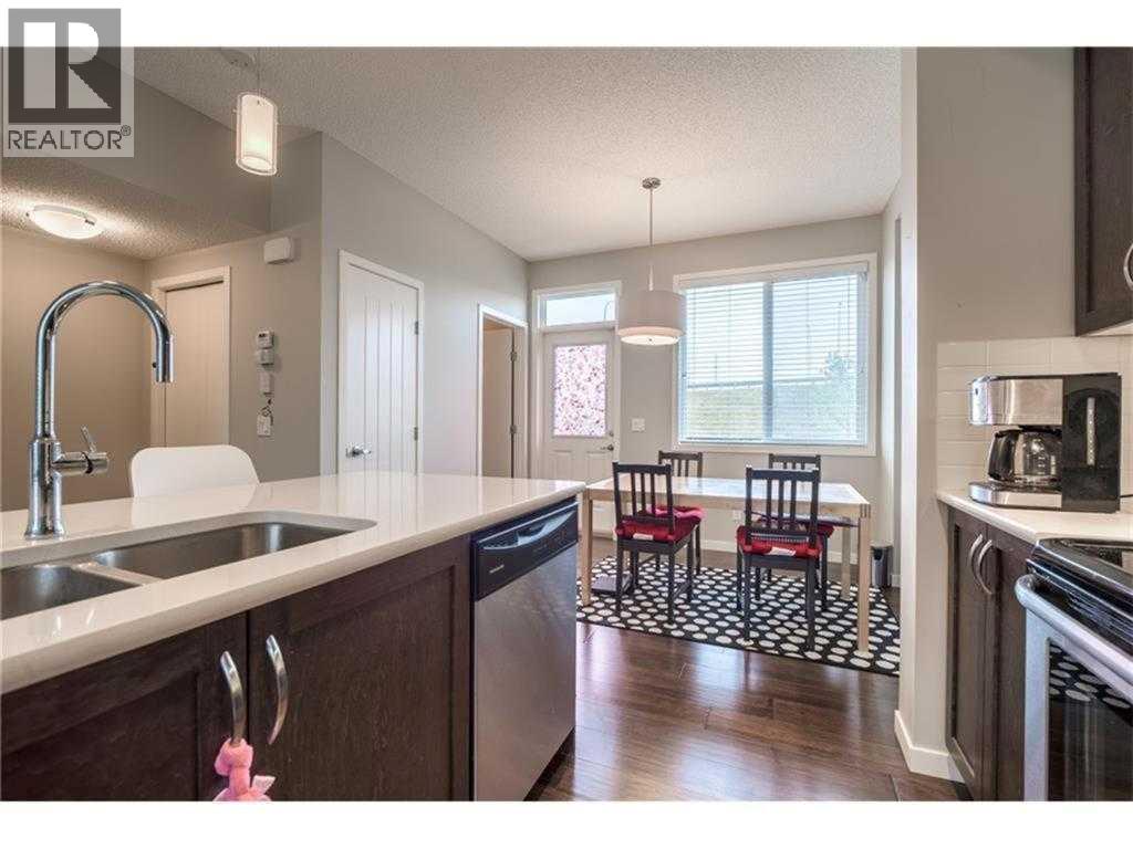538 Panatella Walk NW, Calgary, Alberta  T3K 0Z4 - Photo 8 - A2299134