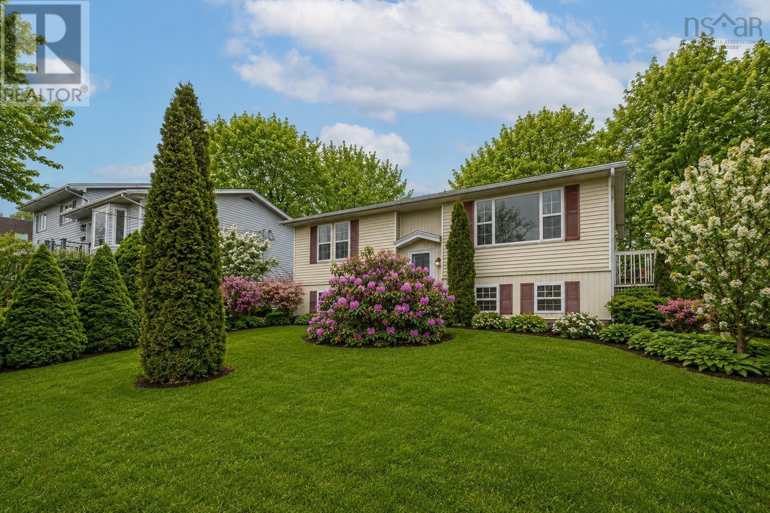 6 Granby Court, Halifax, Nova Scotia