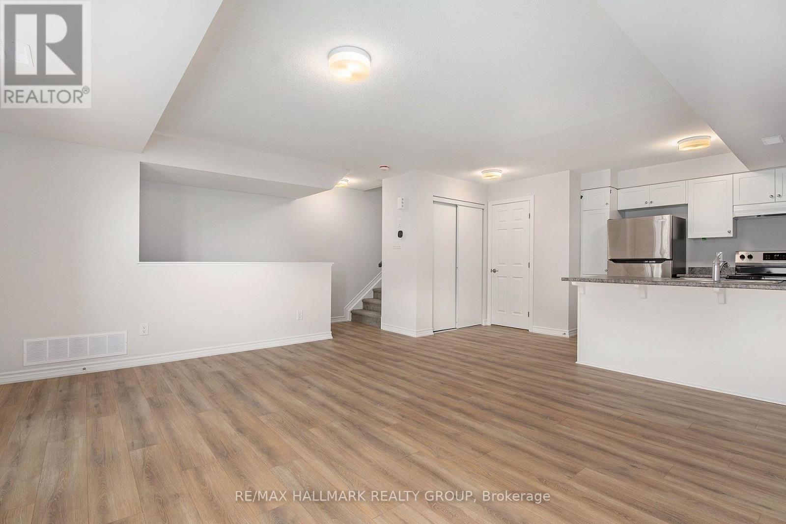 279 Zenith Private, Ottawa, Ontario  K2J 6N2 - Photo 5 - X13600868