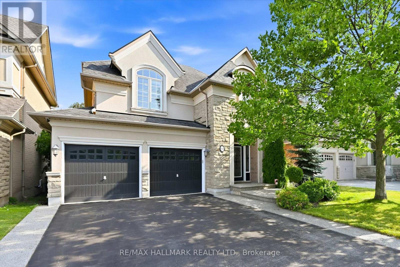 320 TURNING LEAF ROAD, Oakville, Ontario