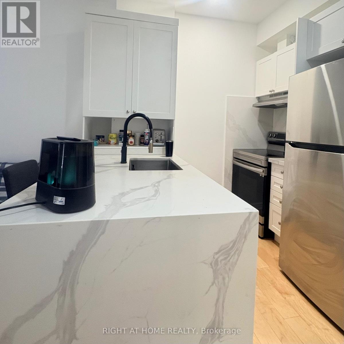 204 - 135 Maitland Street S, Toronto, Ontario  M4Y 1E5 - Photo 10 - C13600978