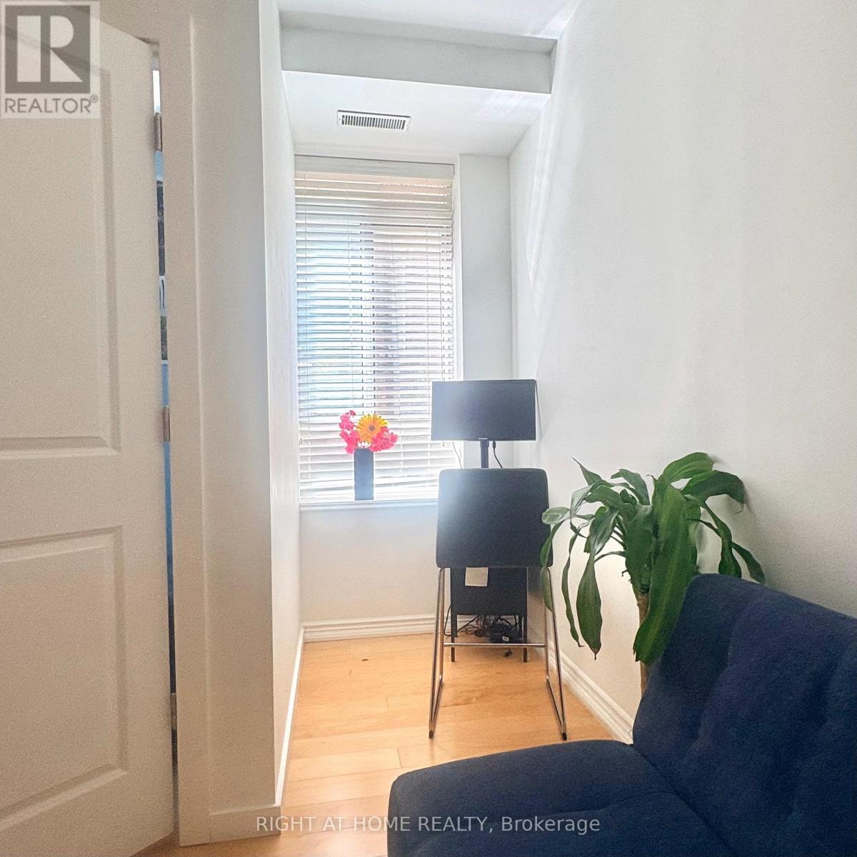 204 - 135 Maitland Street S, Toronto, Ontario  M4Y 1E5 - Photo 15 - C13600978