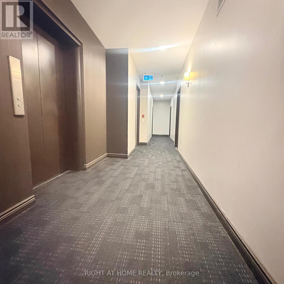 204 - 135 Maitland Street S, Toronto, Ontario  M4Y 1E5 - Photo 4 - C13600978