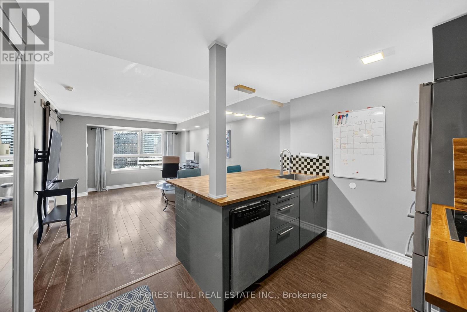 1704 - 44 Gerrard Street W, Toronto, Ontario  M5G 2K2 - Photo 2 - C13601002
