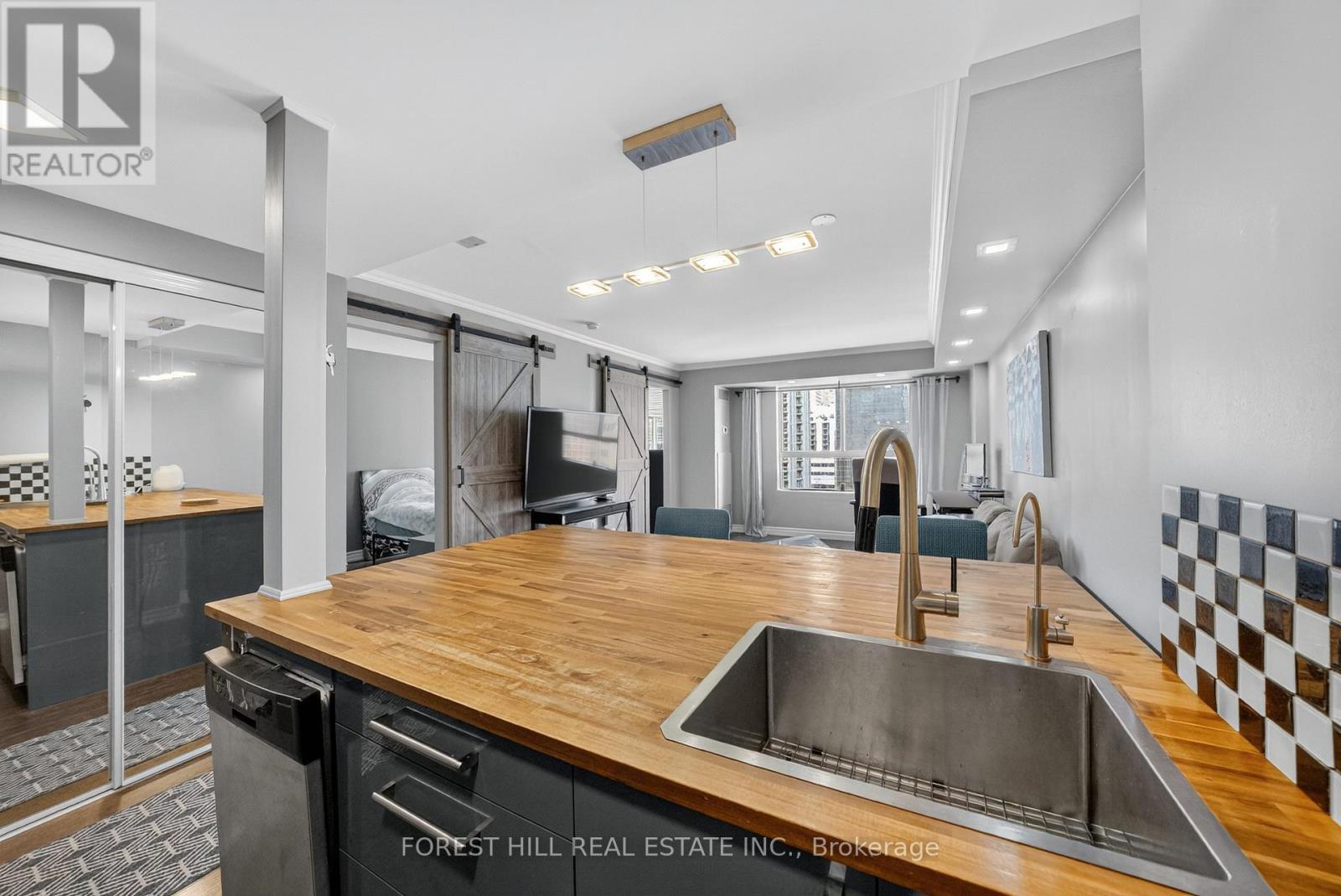 1704 - 44 Gerrard Street W, Toronto, Ontario  M5G 2K2 - Photo 4 - C13601002