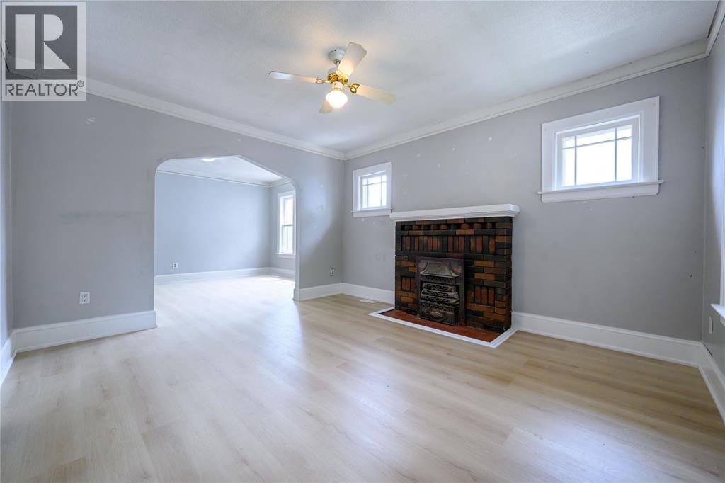 254 Shepherd Street, Sarnia, Ontario  N7T 3J5 - Photo 3 - 26017769