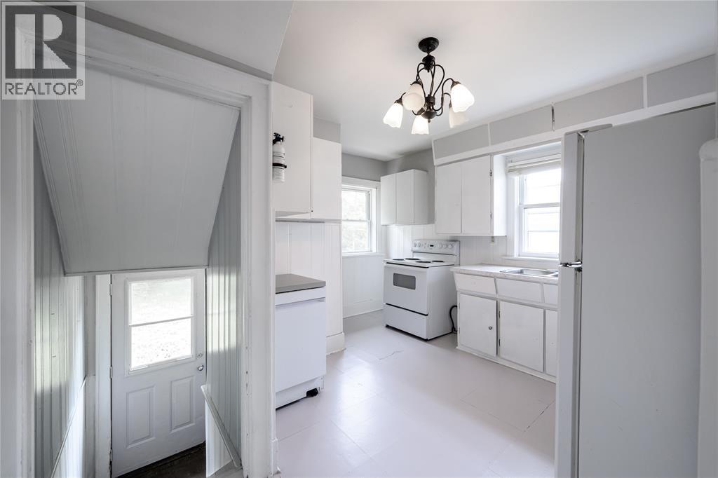 254 Shepherd Street, Sarnia, Ontario  N7T 3J5 - Photo 8 - 26017769