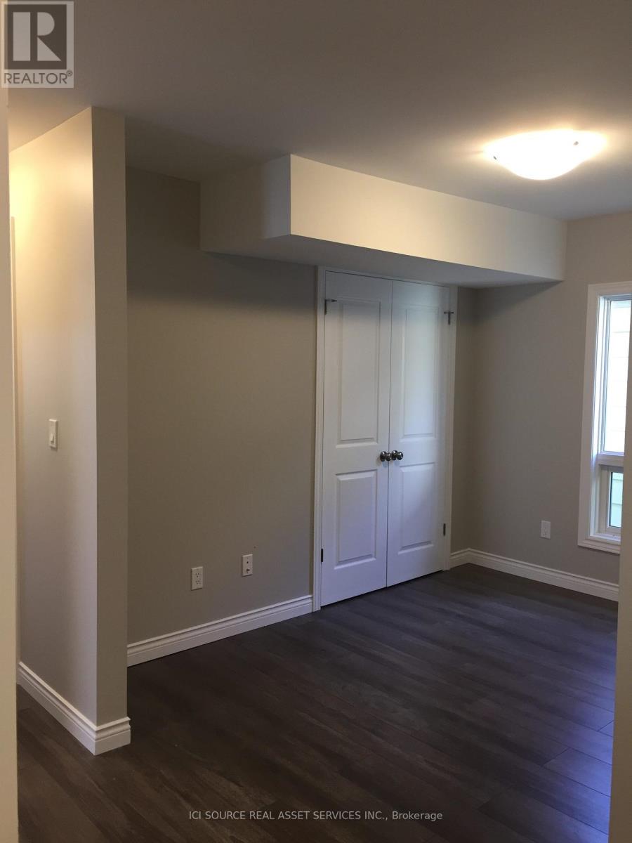 692 Lincoln Road, Windsor, Ontario  N8Y 2G7 - Photo 3 - X13601022