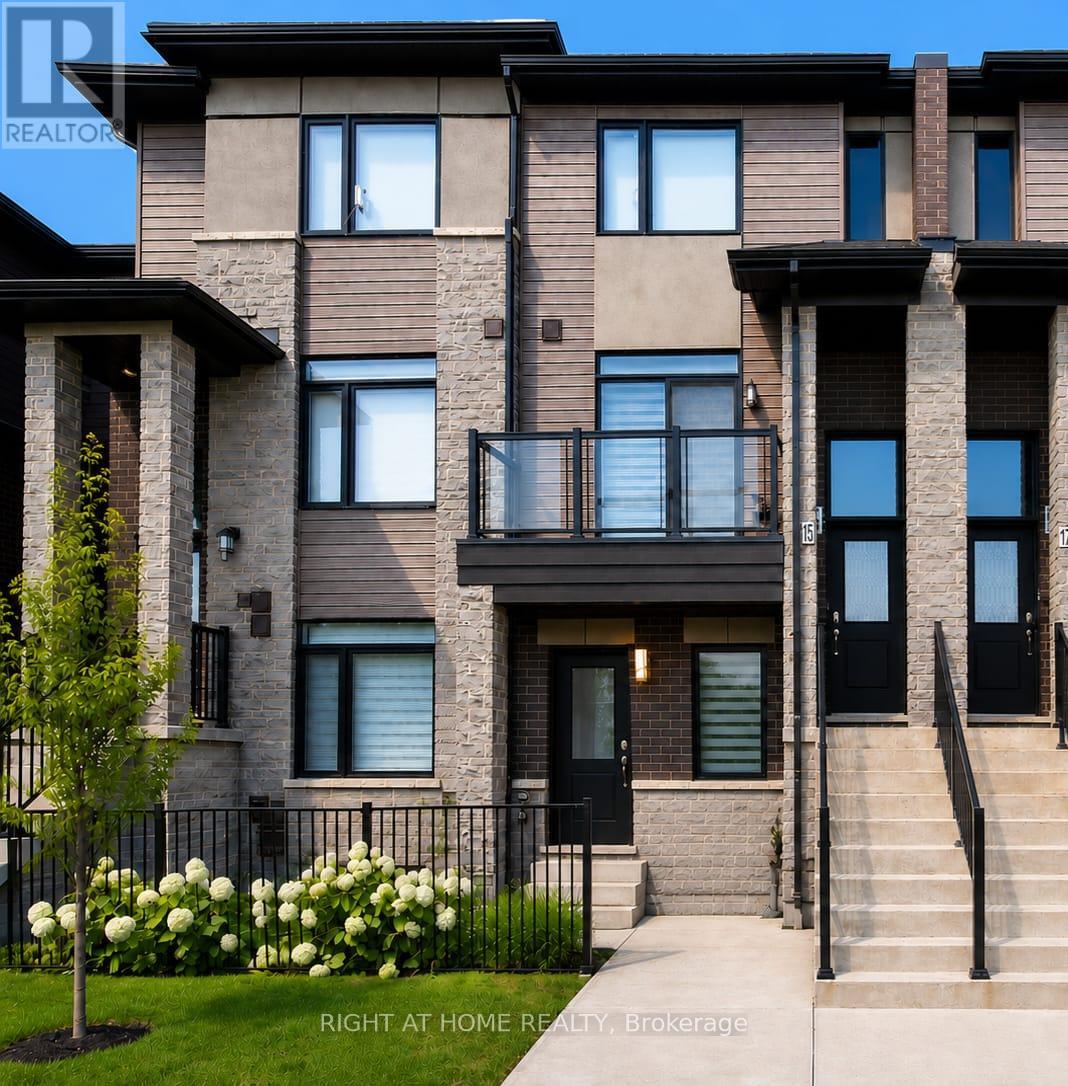 15 - 590 NORTH SERVICE ROAD, Hamilton (Lakeshore)