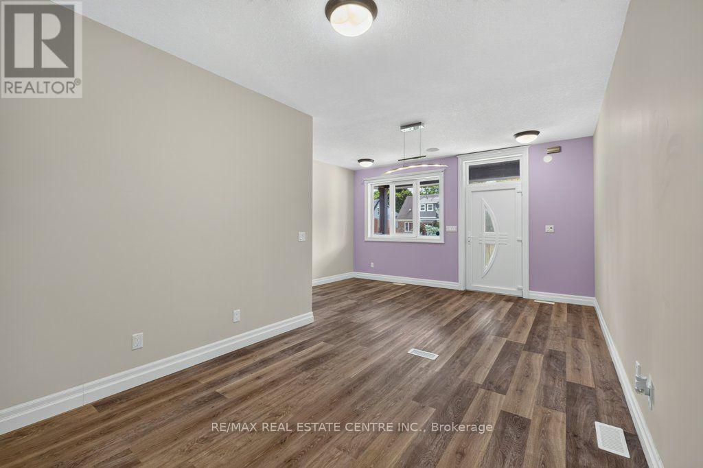 236 Neilson Avenue, Waterloo, Ontario N2J 2M3 - Photo 11 - X13599774