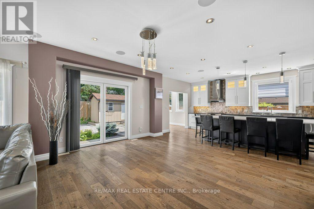 236 Neilson Avenue, Waterloo, Ontario N2J 2M3 - Photo 18 - X13599774