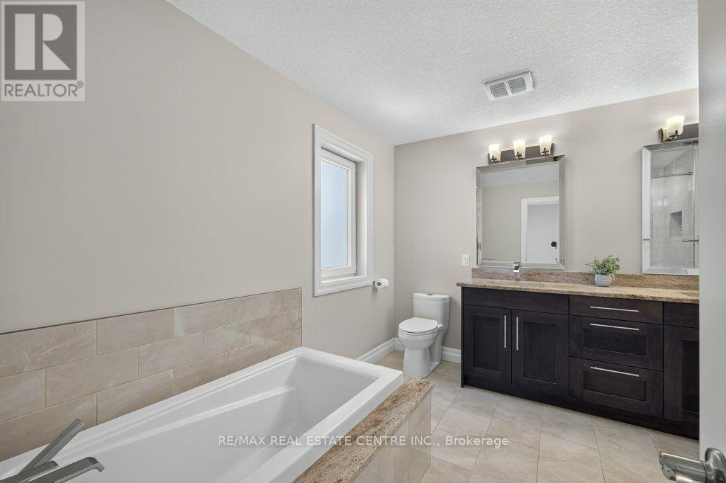 236 Neilson Avenue, Waterloo, Ontario N2J 2M3 - Photo 28 - X13599774