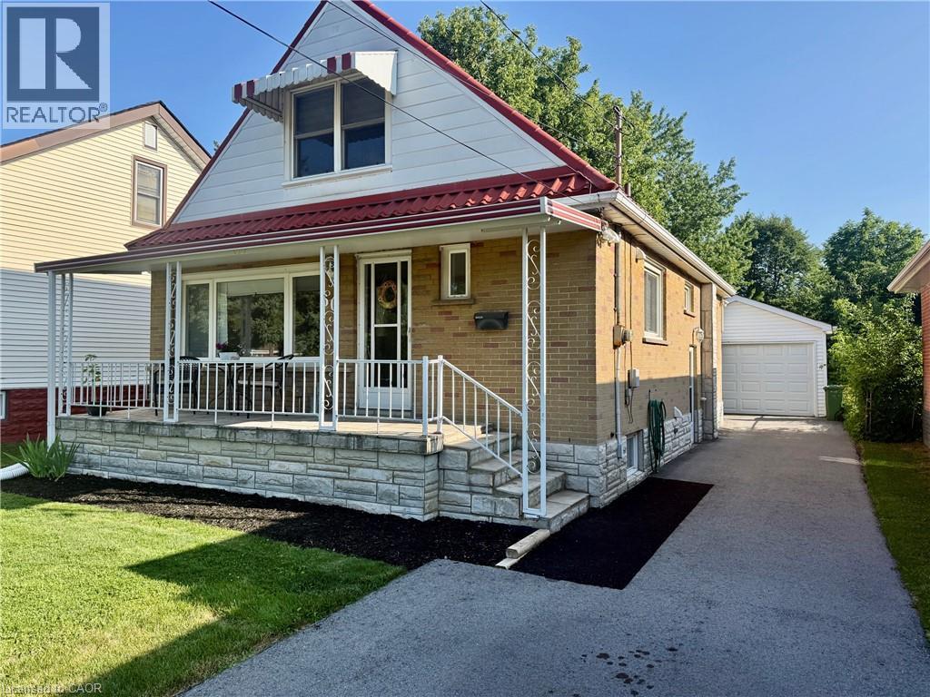 60 HOWE Avenue, Hamilton, Ontario