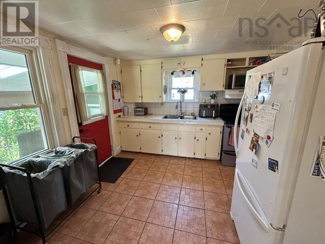 10 Nova Drive, Truro, Nova Scotia  B2N 3H4 - Photo 3 - 202618055